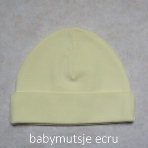 babymutsje ecru